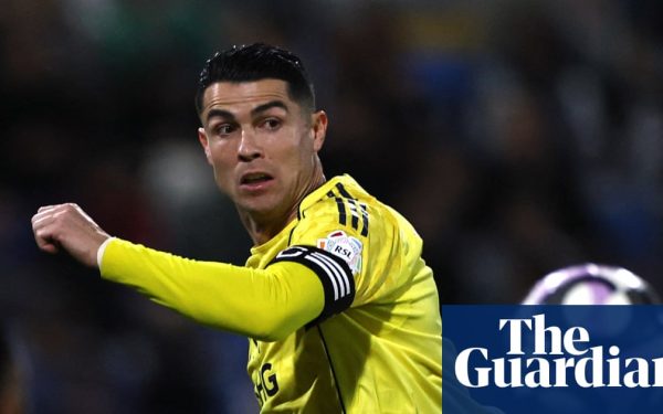 Chaos în Saudi Pro League: Ronaldo pe cale de a renunța? Cristiano Ronaldo, superstarul portughez al fotbalului mondial, se află într-o controversă majoră în Saudi Pro League, după ce s-a raportat că ar fi intrat într-o grevă