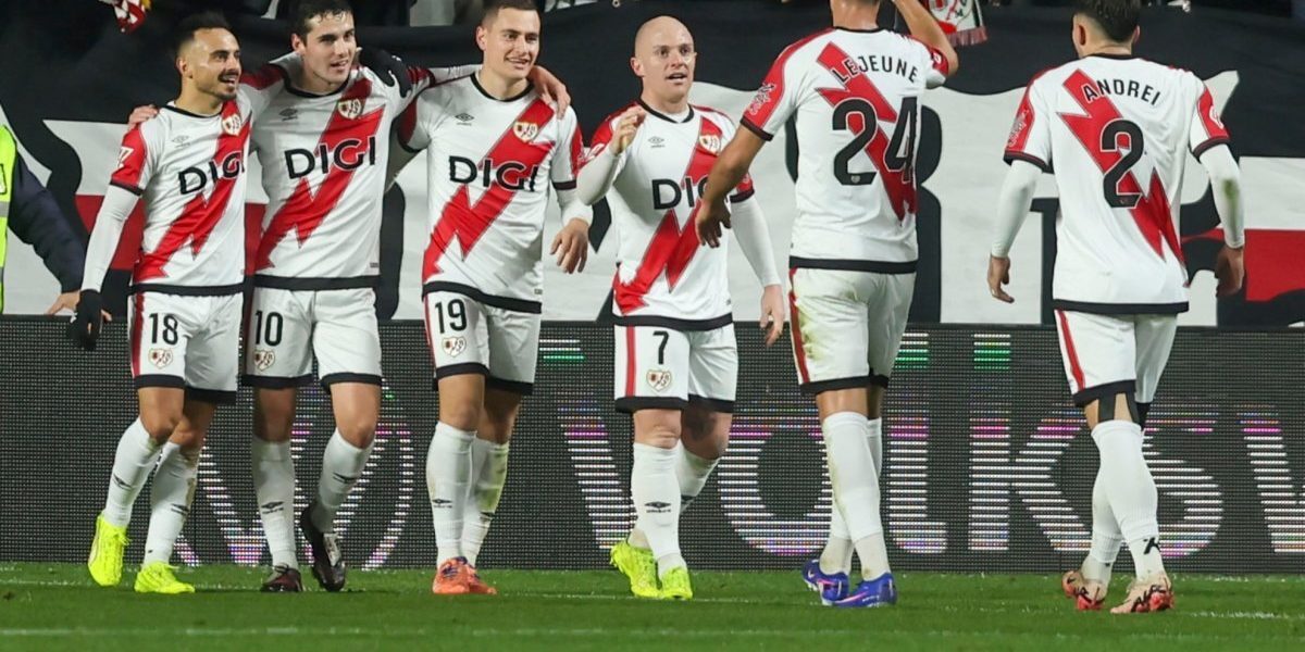 Jucătorii Rayo Vallecano denunță condiții precare și lipsa serviciilor medicale Plantă de fotbal din La Liga, Rayo Vallecano, se confruntă cu o criză internă profundă, iar jucătorii au decis să facă publice problemele cu care se confruntă clubul printr-un comunicat oficial, susținut de Asociația Fotbaliștilor Spanioli (AFE)