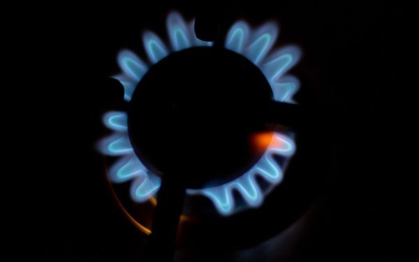 România își duce mai departe strategia de protejare a consumatorilor de fluctuațiile pieței de gaz, adoptând o liberalizare treptată a acestui sector