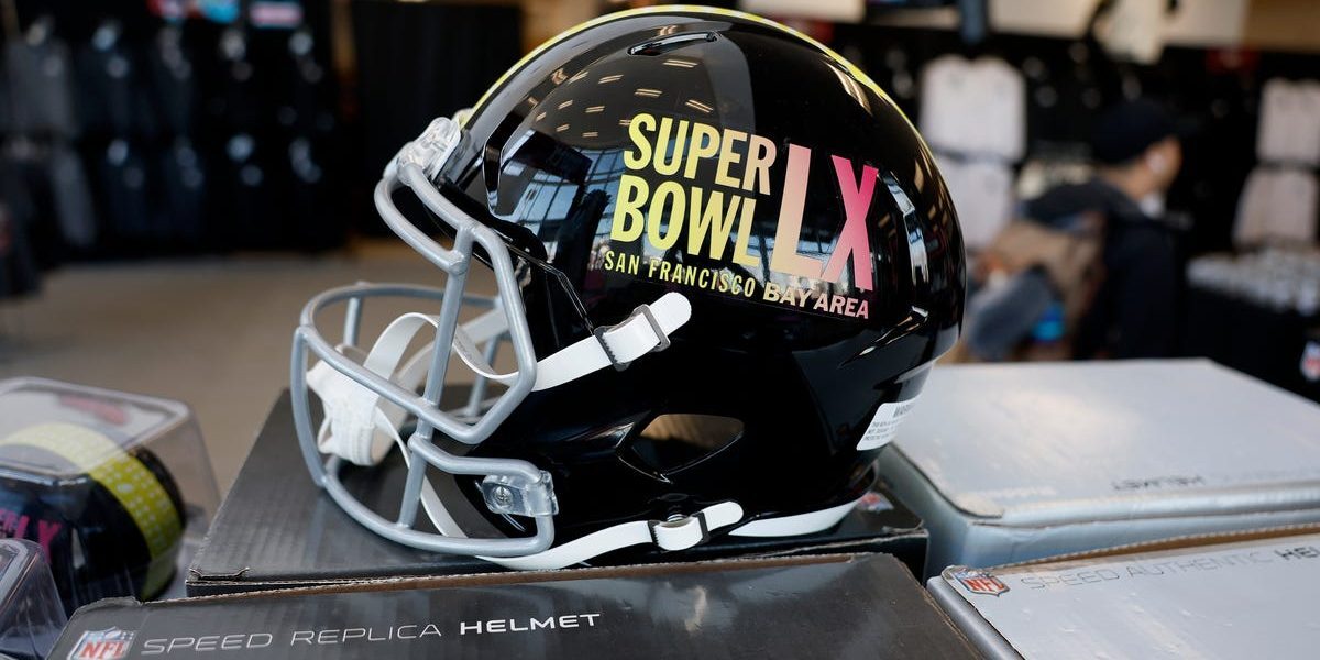 Super Bowl 60: O zi plină de evenimente spectaculoase la Santa Clara A sosit ziua mult așteptată: Super Bowl 60 se va desfășura la Levi’s Stadium din Santa Clara, California, între Seattle Seahawks și New England Patriots