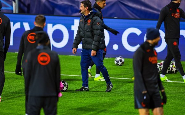 Cristi Chivu, în alertă înainte de meciul cu Bodo/Glimt: terenul de joc ridică mari semne de întrebare Cristi Chivu și echipa sa, Inter Milano, se află într-o situație tensionată cu doar câteva ore înainte de startul partidei din play-off-ul Ligii Campionilor, programată pe stadionul „Aspmyra” din Bodo, Norvegia
