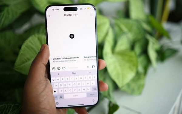 Ceferiștii implicați în corupție apelează la inteligența artificială pentru a-și edita apărările în fața procurorilor Un scandal de amploare a zguduit recent lumea feroviară din România, odată cu dezvăluirile privind acuzațiile grave aduse unor angajați ai CFR Călători