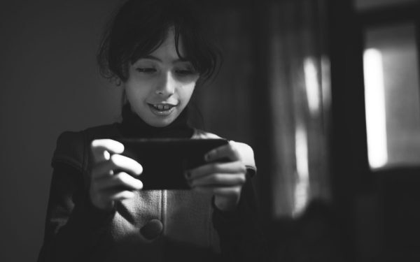 Kelemen Hunor, liderul Uniunii Maghiare din România, a făcut publică o decizie importantă în privința accesului copiilor săi la mediul online: aceștia nu vor avea voie să utilizeze rețelele sociale până la vârsta de 14 ani