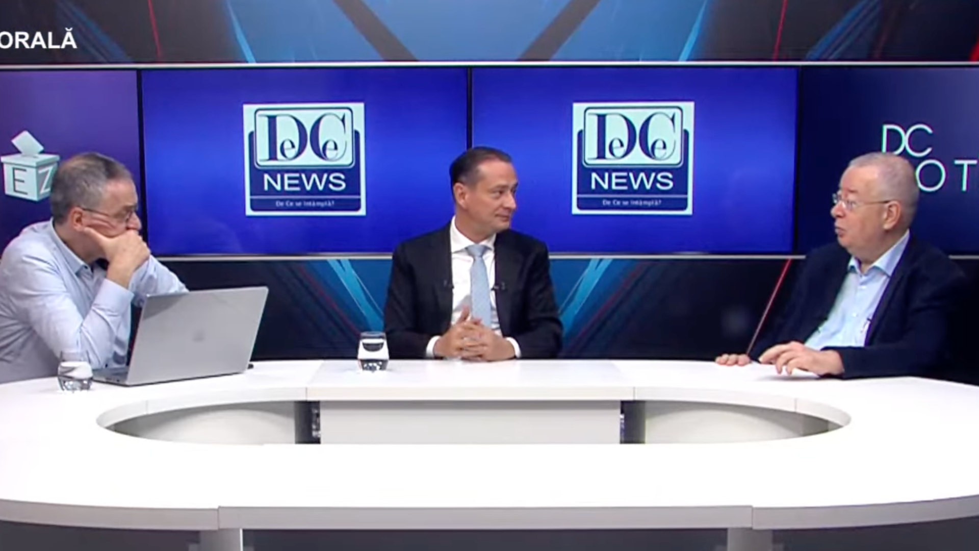 Contradicții și suspiciuni în atribuirea contractelor publice: cum a devenit “promovarea online” pentru firma patronată de Bogdan Chirieac un mister de peste 50.000 de euro Firma controlată de jurnalistul și analistul Bogdan Chirieac, Press Media Electronic SRL, se află din nou în centrul atenției, într-un context în care transparența achizițiilor publice pare grav afectată