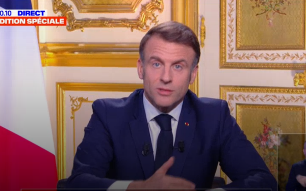 Emmanuel Macron face un apel clar către Uniunea Europeană: accelerarea drumului spre independență strategică Președintele Franței, Emmanuel Macron, a lansat joi un semnal ferm către statele membre ale Uniunii Europene, îndemnând la accelerarea procesului de consolidare a “independenței europene”