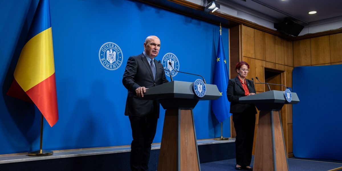 Guvernul ripostează: „Adevărul nu e ingerință, ci obligație”