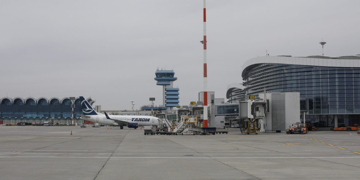 Modernizare la aeroportul „Henri Coandă” Otopeni: noi proceduri pentru controlul traficului aerian, implementate din februarie Aeroportul Internațional „Henri Coandă” Otopeni și-a renoțat procedurile de control al traficului aerian, în încercarea de a crește eficiența și de a îmbunătăți planificarea zborurilor