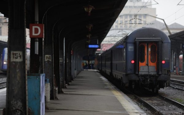 Circulația feroviară a fost grav perturbată în ultimele ore, după ce mai multe instalații de siguranță și semnalizare au fost vandalizate în două zone strategice ale rețelei feroviare din România