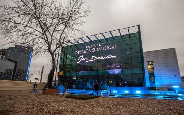 Teatrul Național de Operetă și Musical „Ion Dacian” pregătește o serie de patru spectacole dedicate lui Johann Strauss, cele mai vandabile opere ale compozitorului vienez
