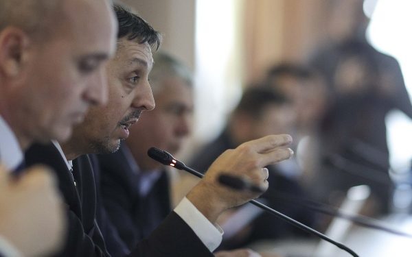 Criza competențelor digitale și a literației științifice în rândul copiilor români — un semnal de alarmă serios Situația învățământului din România a ajuns, din nou, în prim-planul dezbaterilor publice, după publicarea unor rapoarte alarmante realizate de UNICEF în colaborare cu compania Edukido