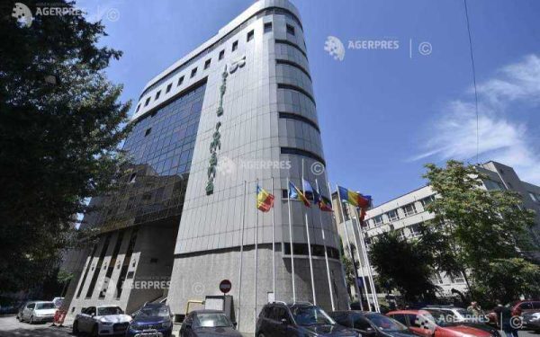 Reportul la Joker depășește zece milioane de euro: Loteria atrage atenția jucătorilor Un report impresionant de peste 51,7 milioane de lei (aproximativ 10,15 milioane de euro) s-a acumulat la Joker, categoria I, în urma tragerilor loto de duminică