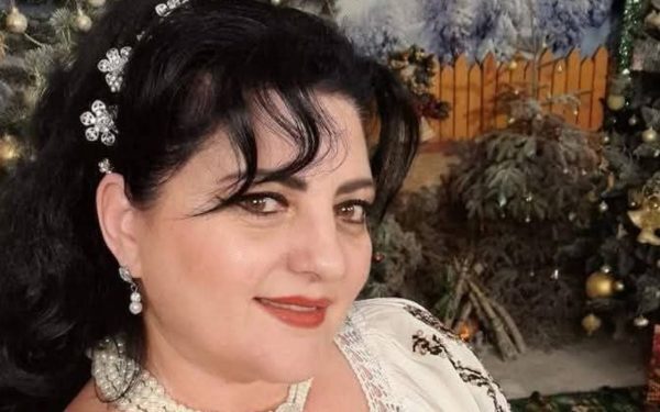 Mihaela Cojocaru a încetat din viață: o pierdere mare pentru folclorul românesc Mihaela Cojocaru, o emblemă a folclorului românesc și un nume de referință pentru tradițiile muzicale ale Olteniei, a decedat pe 9 februarie 2026