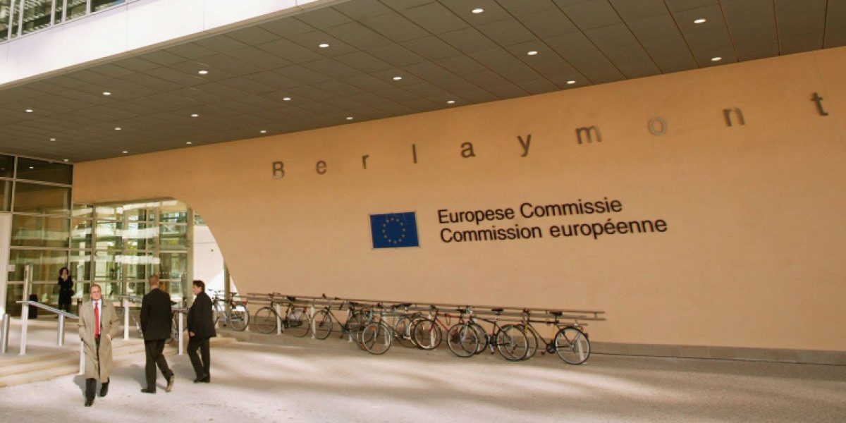 Comisia Europeană ia act de decizia CCR privind pensiile speciale ale magistraților Comisia Europeană a confirmat că „a luat act” de decizia Curții Constituționale a României (CCR) referitoare la pensiile speciale ale magistraților, conform unui răspuns oferit Digi24