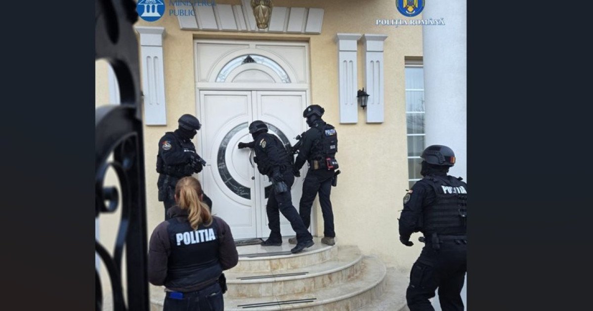 Fosta iubită a afaceristului Adrian Kreiner, reținută în dosarul de omor din Sibiu Fosta parteneră a lui Adrian Kreiner, omul de afaceri ucis în 2023, a fost reținută de polițiștii din Sibiu într-un caz grav de omor