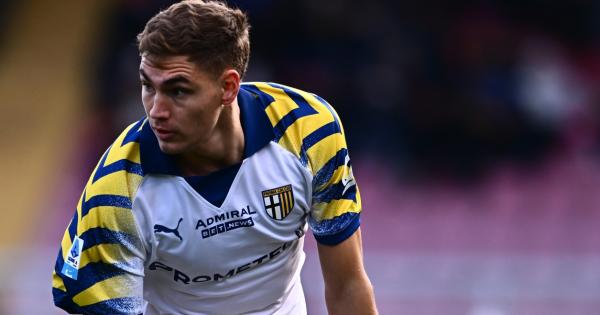 Parma în fața unei provocări cruciale: confruntarea cu Bologna Astăzi, echipa de fotbal a Parmei se află sub presiunea unei partide decisive împotriva Bologna, o confruntare considerată vitală pentru menținerea încrederii și a stabilității în contextul competiției