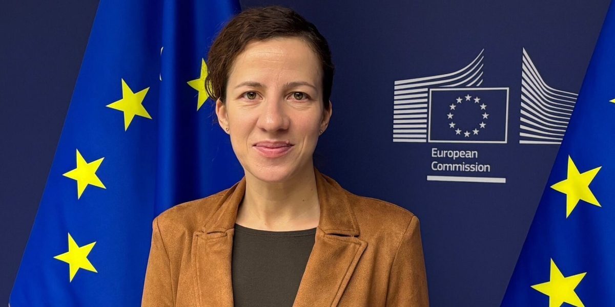Uniunea Europeană analizează restricții stricte pentru copii pe rețelele sociale, inclusiv limitarea accesului pentru cei sub 15-16 ani Uniunea Europeană ia în calcul o măsură radicală menită să protejeze sănătatea mintală a tinerilor: restrictii dure asupra accesului copiilor nevârstați de 15 sau 16 ani la platformele de social media