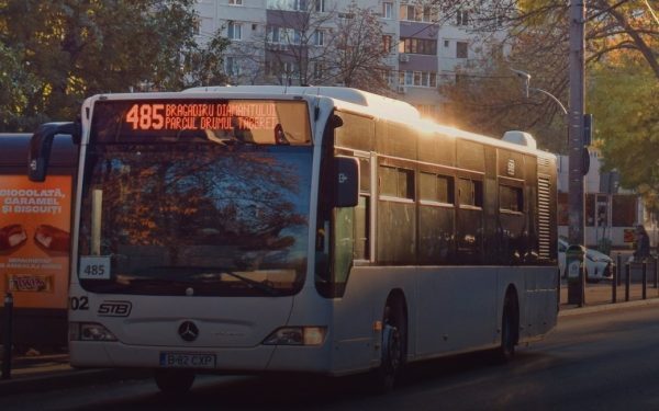 Modificări pe linia 485 a transportului în București, anticipate de la începutul săptămânii viitoare Din data de 16 februarie, circulația autobuzelor pe linia 485 va fi adaptată pentru a face față unor lucrări de infrastructură în cartierul Bragadiru