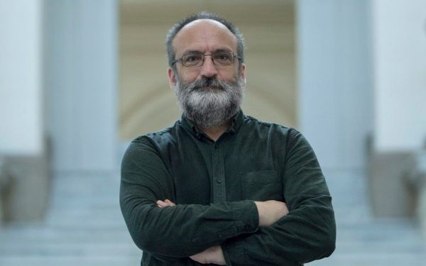 Doliu în presa românească: Victor Kapra, veteran al jurnalismului economic și IT, a decedat Victor Kapra, unul dintre cei mai apreciați jurnaliști români din domeniul presei economice și de tehnologie, a murit, conform unor surse din media