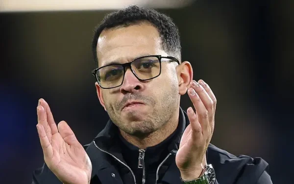 Chelsea primește duminică vizita formației Port Vale în sferturile de finală ale Cupei FA, într-un meci în care londonezii sunt favoriți să avanseze în semifinale, în ciuda unui turneu trecut prin numeroase dificultăți