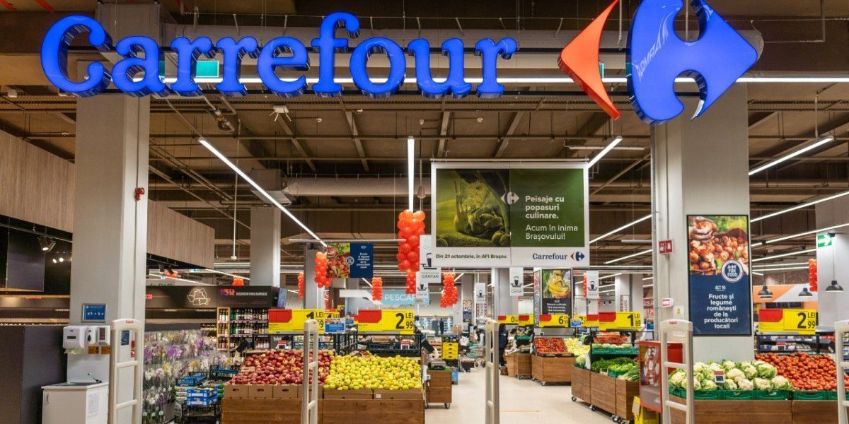 Carrefour vinde filiala din România pentru 823 milioane de euro Carrefour, cel mai mare retailer alimentar din Europa, a decis să vândă operațiunile sale din România către Pavăl Holding, grupul controlat de frații Pavăl, fondatorii Dedeman