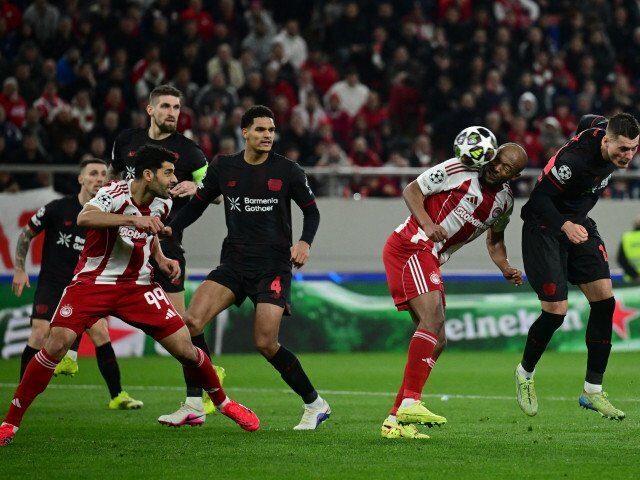 Celtic și Stuttgart se duelează în UEFA Europa League Celtic Glasgow va întâlni echipa germană Stuttgart joi seară, începând cu ora 22:00, pe stadionul Celtic Park, în cadrul meciurilor de calificare din UEFA Europa League