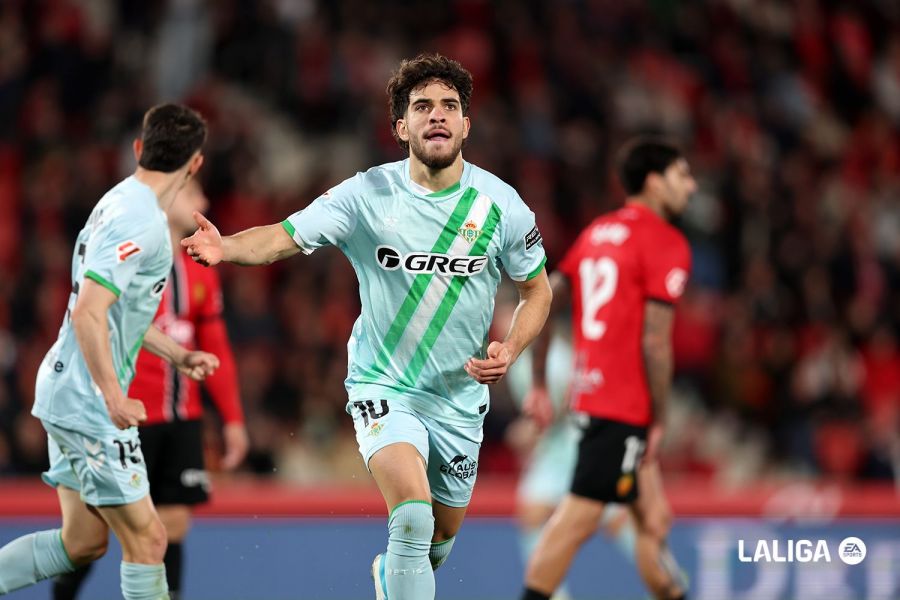 „El Betis triumfă la Son Moix și încheie superb etapa de fotbal”