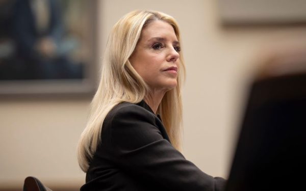 Pam Bondi, mărturie pasională: 5 concluzii esențiale!