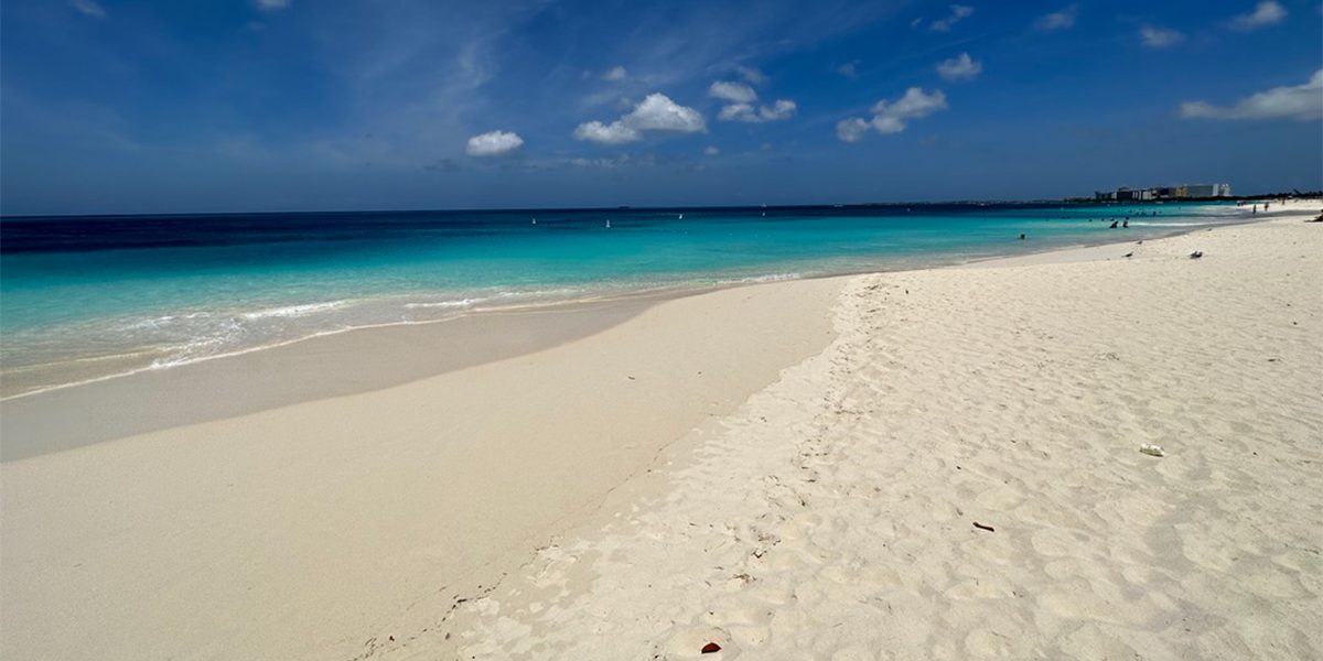 aruba-eagle-beach-sand.jpg - FluxNational