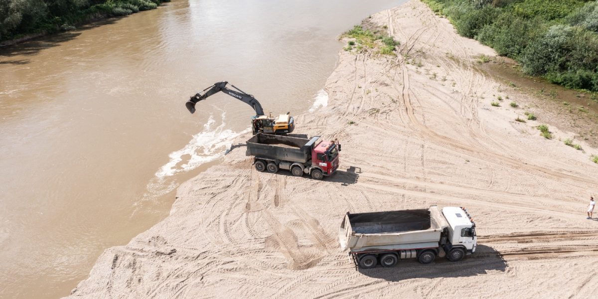 balastiera-pietris-somes-transtelex.jpg - FluxNational