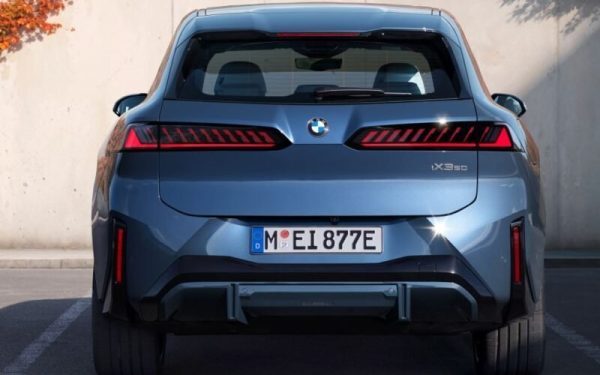China trimite mii de automobile în Rusia prin scheme clandestine, în ciuda sancțiunilor internaționale Un fenomen îngrijorător captează tot mai mult atenția autorităților și experților în domeniul sancțiunilor economice: exporturile clandestine de autovehicule din China către Rusia