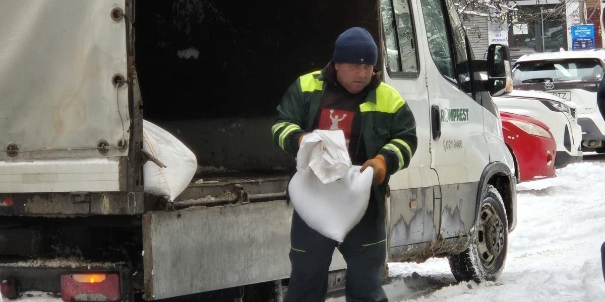 Primăria Sectorului 1 din București a luat măsuri rapide pentru a face față condițiilor meteorologice severe, având în vedere avertizarea de cod portocaliu de ninsori și viscol, emisa începând de joi seară și valabilă până vineri după-amiază