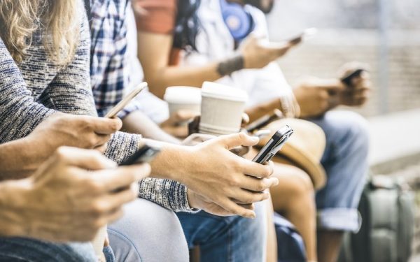 România: Peste 1,4 milioane de numere de mobil mutate în 2022!