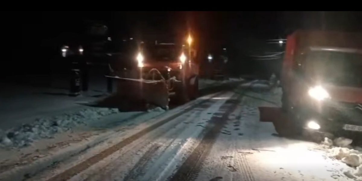 Circulația rutieră rămâne închisă pe drumurile naționale și județene din cauza fenomenelor meteorologice extreme Metereologii au emis, în ultimele ore, avertizări de precipitații abundente și ninsori abundente, iar drumurile din județul Ialomița se află în scenariul cel mai grav