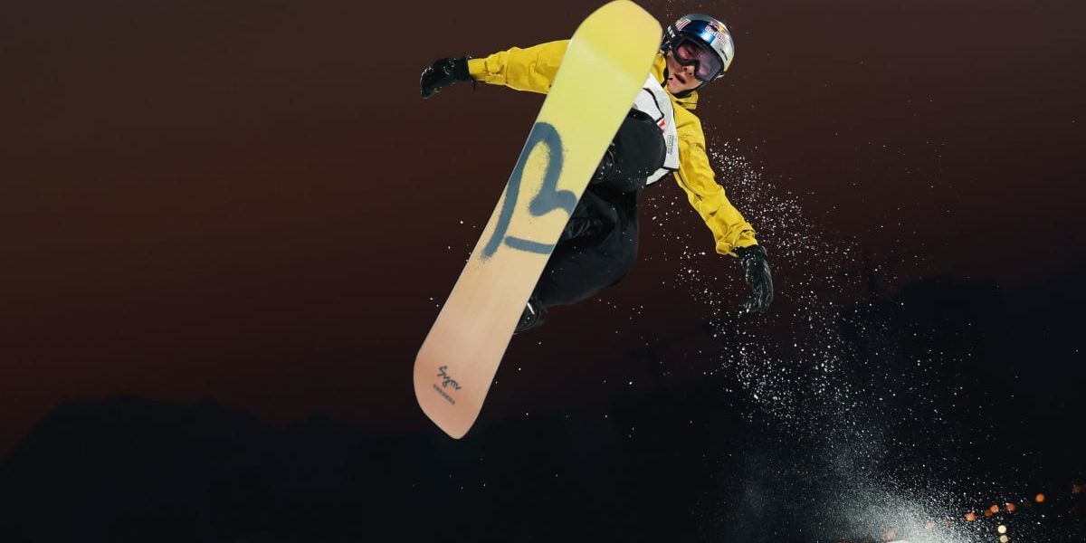 Snowboarding-ul din 2026 – Competitii spectaculoase, disponibile gratuit pe platformele de streaming Competițiile de snowboarding din cadrul Jocurilor Olimpice de Iarnă din 2026 promit să aducă în fața spectatorilor momente de neuitat, cu sportivi de elită care vor concura pentru medalii