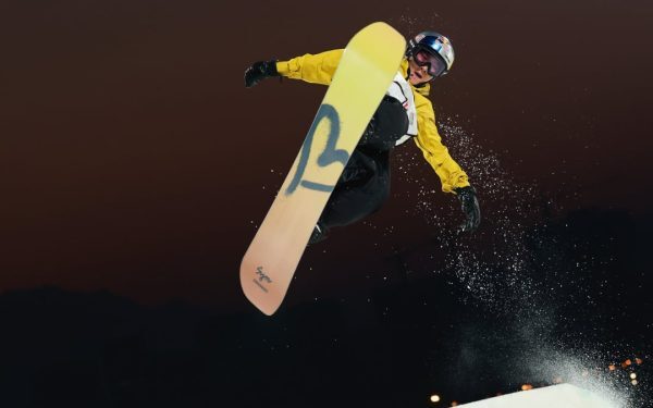 Snowboarding-ul din 2026 – Competitii spectaculoase, disponibile gratuit pe platformele de streaming Competițiile de snowboarding din cadrul Jocurilor Olimpice de Iarnă din 2026 promit să aducă în fața spectatorilor momente de neuitat, cu sportivi de elită care vor concura pentru medalii