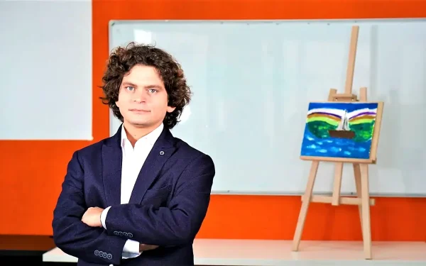 Kristof Lajos, cunoscut sub apelativul de „antrenorul de genii”, a fost condamnat definitiv la o pedeapsă de 7 ani și 10 luni de închisoare pentru infracțiuni grave, precum viol și agresiune sexuală