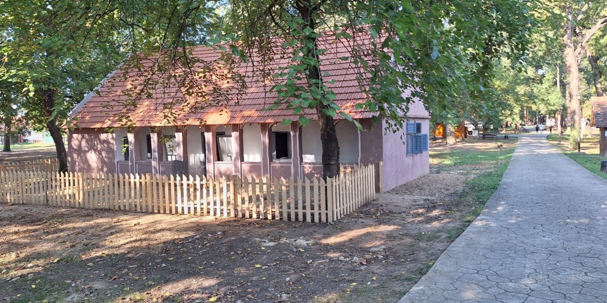 m4.jpg - FluxNational