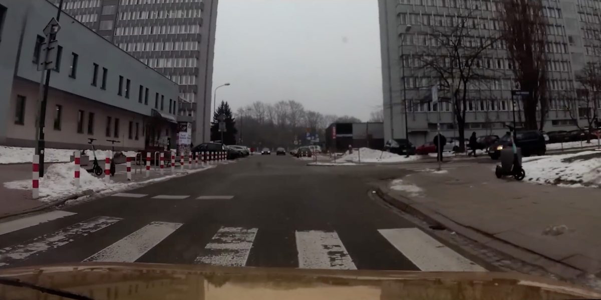 ministru-polonez-pieton-scaled.jpg - FluxNational