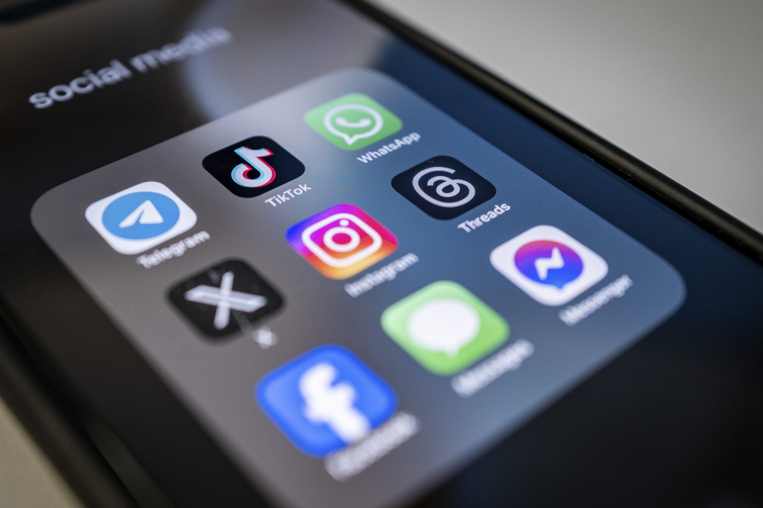 Grecia plănuiește să interzică rețelele de socializare pentru copiii sub 15 ani, o decizie care ar putea schimba radical modul în care tinerii greci interacționează online