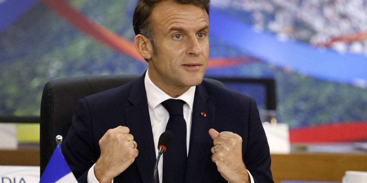 Uniunea Europeană promite reforme rapide pentru întărirea competitivității economice în fața provocărilor globale Bruxelles — Liderii celor 27 de state membre ale Uniunii Europene au convenit joi asupra unui set de reforme menite să aducă un suflu nou economiei comunitare, în contextul în care blocul comunitar se confruntă cu presiuni din partea Chinei și Statelor Unite