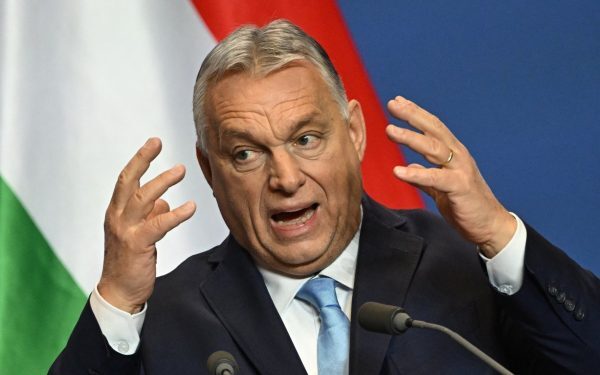 Ungaria acuză Bruxellesul și Kievul de agresiune diplomativă, după ce premierul Viktor Orban a criticat dur un articol publicat recent, în condițiile în care tensiunile legate de extinderea Ucrainei în Uniunea Europeană capătă proporții tot mai serioase