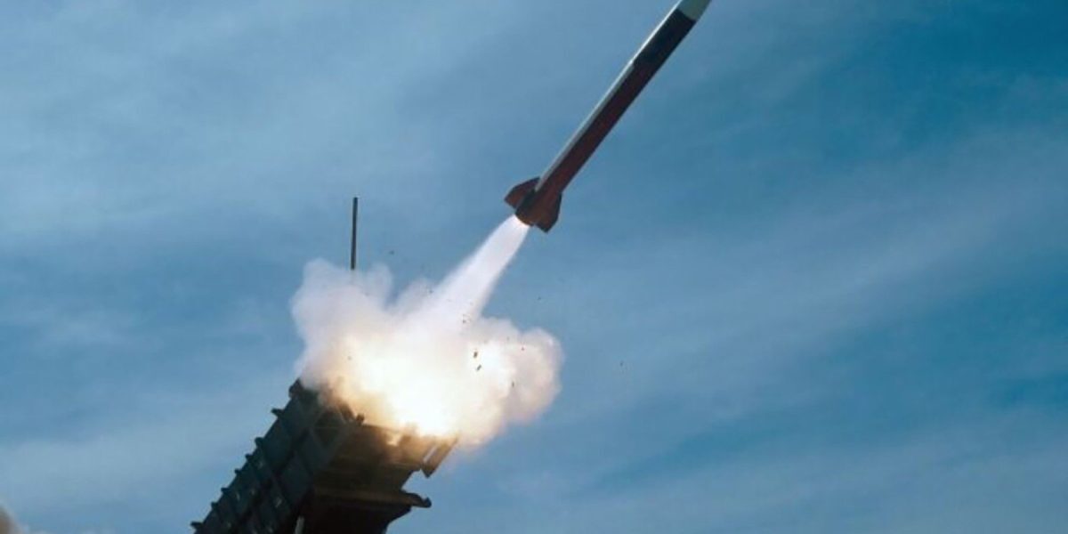 Ucraina a interceptat rachete hipersonice Kinjal lansate de Rusia asupra Liov Apărarea antiaeriană ucraineană a reușit să distrugă marți două rachete hipersonice Kinjal, lansate de forțele ruse în plină zi asupra orașului Liov, situat aproape de granița cu Polonia