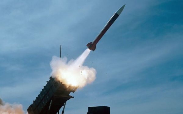 Ucraina a interceptat rachete hipersonice Kinjal lansate de Rusia asupra Liov Apărarea antiaeriană ucraineană a reușit să distrugă marți două rachete hipersonice Kinjal, lansate de forțele ruse în plină zi asupra orașului Liov, situat aproape de granița cu Polonia