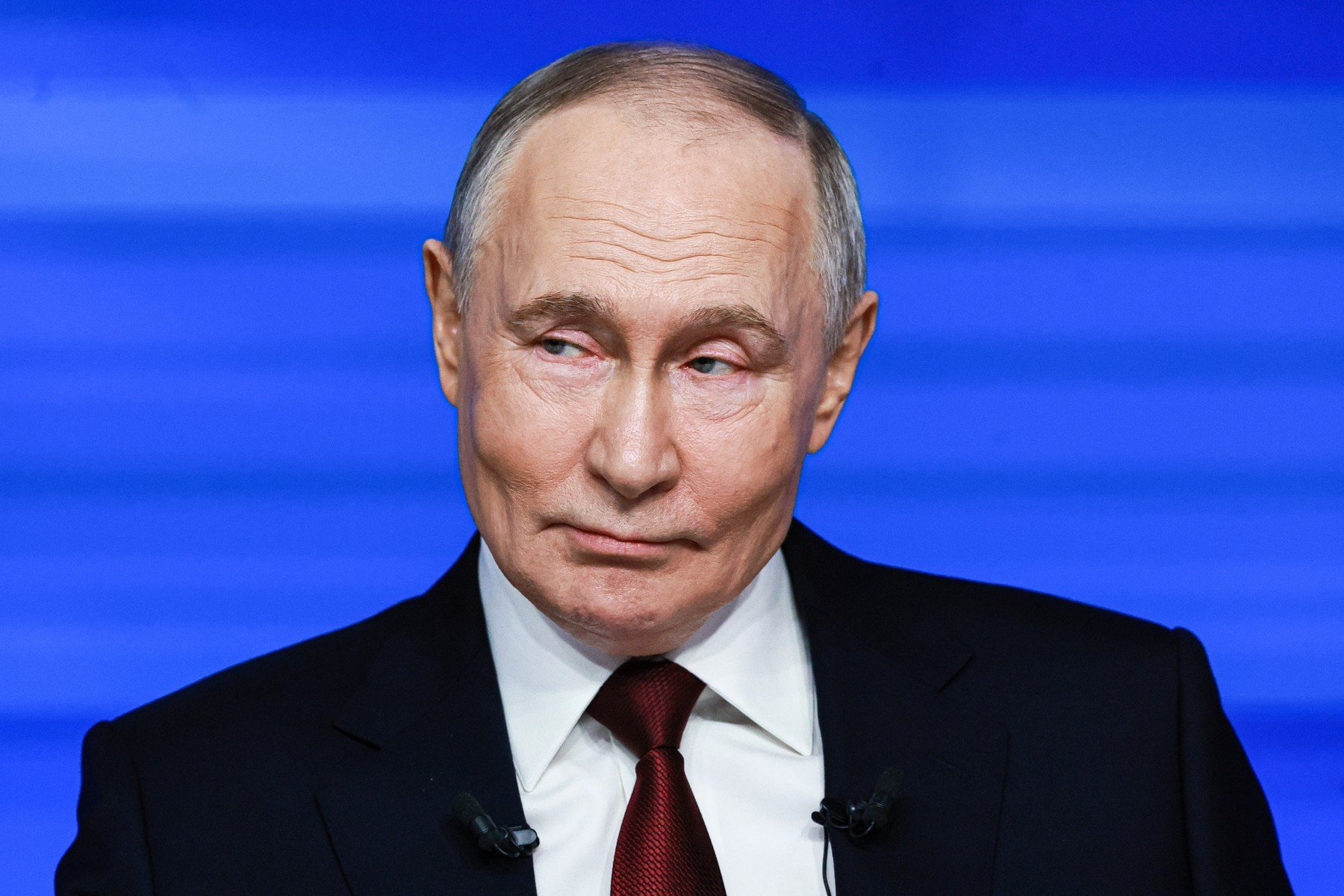 Putin și oficialii iranieni insistă pe soluții diplomatice în criza din Ucraina Președintele rus Vladimir Putin a avut recent o convorbire telefonică cu președintele Iranului, Masoud Pezeshkian, în contextul războiului din Ucraina, accentuând apelul pentru un armistițiu imediat și pentru redeschiderea drumului către o soluție diplomatică