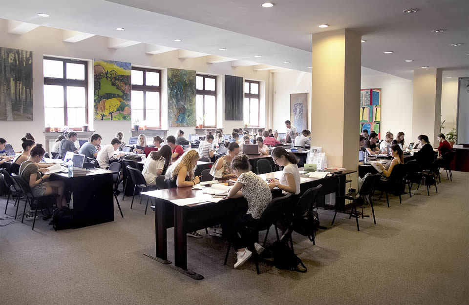 ASE oferă tururi ghidate pentru viitorii studenți, o oportunitate de a descoperi campusul și programul academic Academia de Științe Economice (ASE) din București a anunțat recent inițierea unor tururi ghidate destinate elevilor de liceu interesați de admiterea la universitate