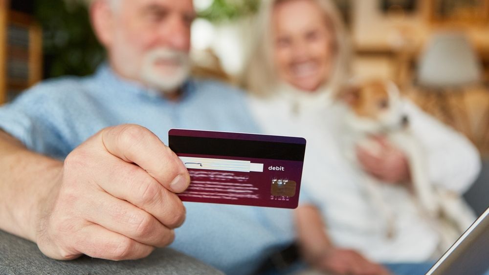 Pensionari elvețieni, ajutoare sociale de 300.000 euro din bugetul statului