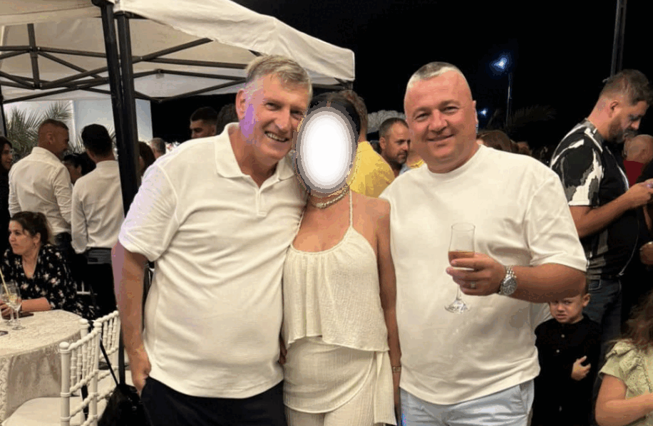 Afacere cu tangente suspecte între conducerea unui spital de psihiatrie și un avocat, cu implicarea unor fonduri publice considerabile Un scandal de proporții începe să ridice pressiuni asupra managementului Spitalului de Psihiatrie „Eftimie Diamandescu” din Bălăceanca, Ilfov, după dezvăluri despre atribuirea unor contracte în valoare totală de peste 80.000 de euro pentru servicii legale
