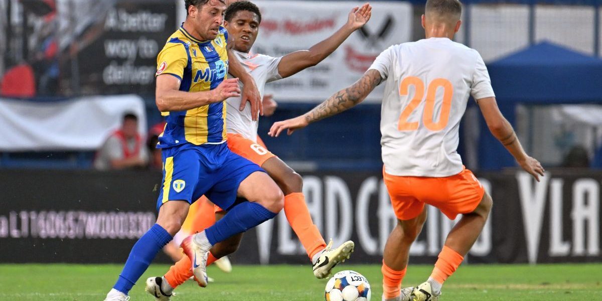 Metaloglobus a câștigat cu 1-0 meciul disputat sâmbătă împotriva Petrolul Ploiești, în runda a doua a play-out-ului din Superliga