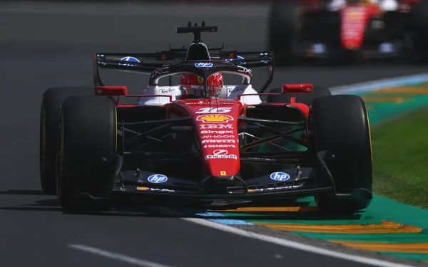 Charles Leclerc stabilește cel mai bun timp în prima sesiune de antrenamente ale sezonului 2026 de Formula 1, într-un start promițător pentru Ferrari Sezonul 2026 de Formula 1 a debutat într-un peisaj plin de așteptări și incertitudini, odată cu introducerea noilor reglementări tehnice și a vehiculelor complet reinventate