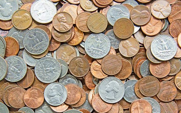 Monede vechi românești, apogeul valorii: o monedă emisă în 1944 a fost scoasă în vânzare pentru 4.500 de lei În lumea colecționarilor, monedele vechi românești pot ajunge să valoreze sume impresionante, iar unele piese rare depășesc granițele simple ale interesului istoric